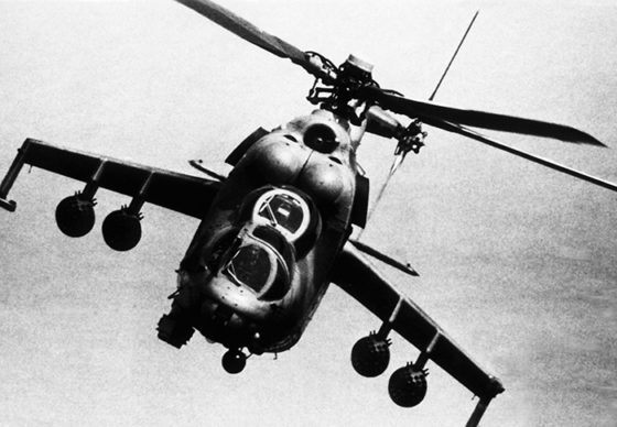 The Mi-24 ‘Hind’ – 10 Amazing Facts About the Cold War’s Deadliest Helicopter